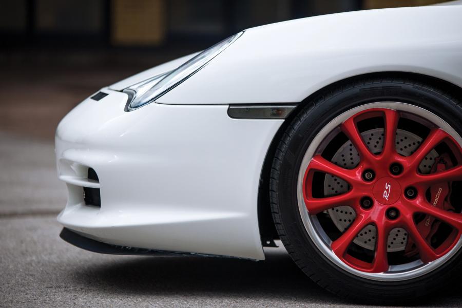 Детали экстерьера Porsche 911 GT3 RS (996) 2003 года  (WW) (фото 28 из 28)